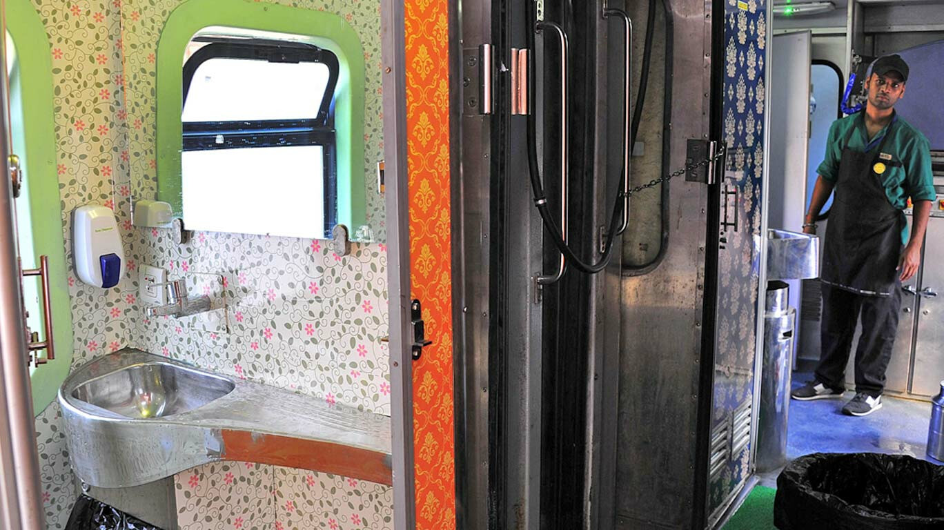 Mumbai Delhi Rajdhani Express Train Gets A Fresh Makeover Mumbai