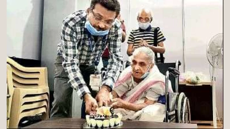 100-year-old Mumbai woman vaccinated on her birthday, officials cut cake 100-year-old Mumbai woman vaccinated on her birthday, officials cut cake