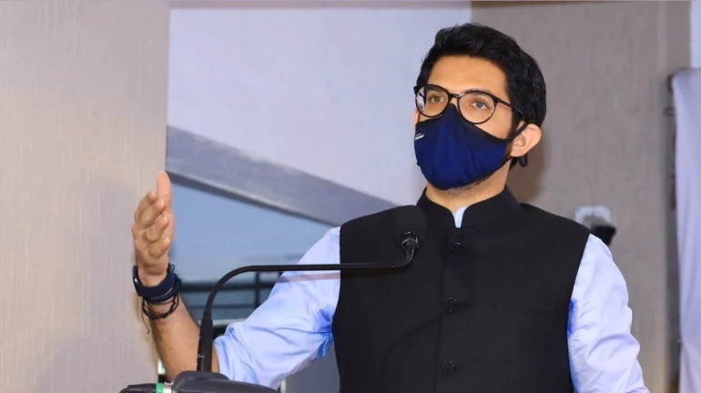 महाराष्ट्र सरकार ने EV पॉलिसी को एक साल के लिए टाला महाराष्ट्र सरकार ने EV पॉलिसी को एक साल के लिए टाला