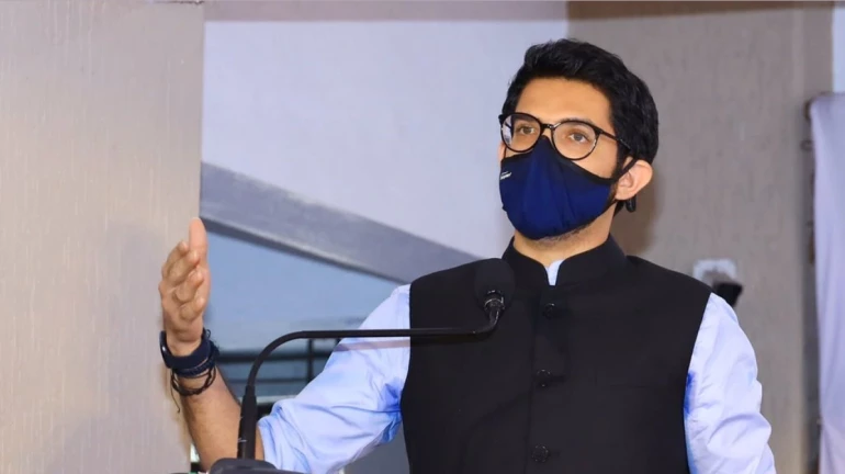 आदित्य ठाकरे ने एक बार फिर से साधा महाराष्ट्र सरकार पर निशाना आदित्य ठाकरे ने एक बार फिर से साधा महाराष्ट्र सरकार पर निशाना
