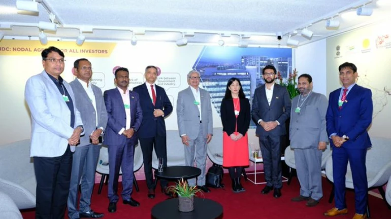 Maharashtra Govt's MoU Worth INR 30,000 Cr To Give Employment To 66,000 People Maharashtra Govt's MoU Worth INR 30,000 Cr To Give Employment To 66,000 People