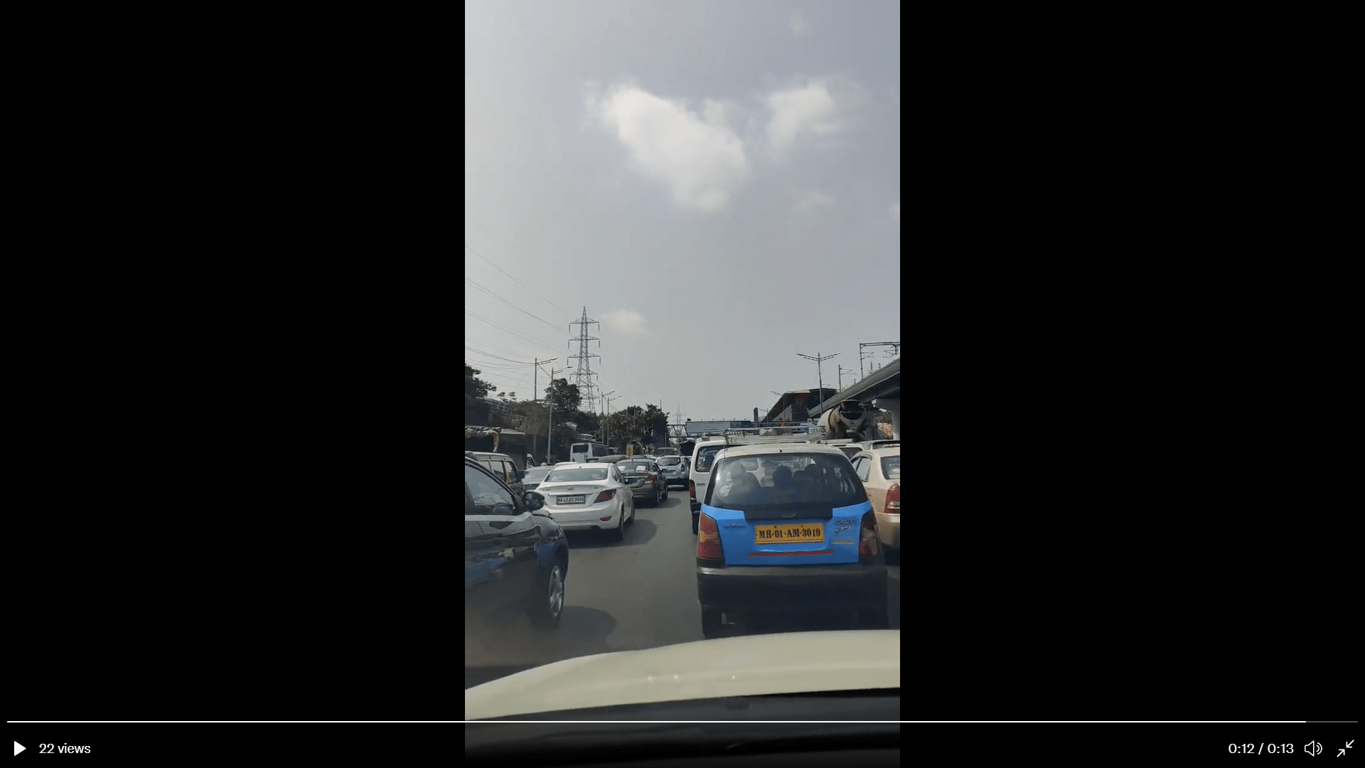 पश्चिम द्रुतगती महामार्गावर 'या' ठिकाणी प्रचंड वाहतूक कोंडी