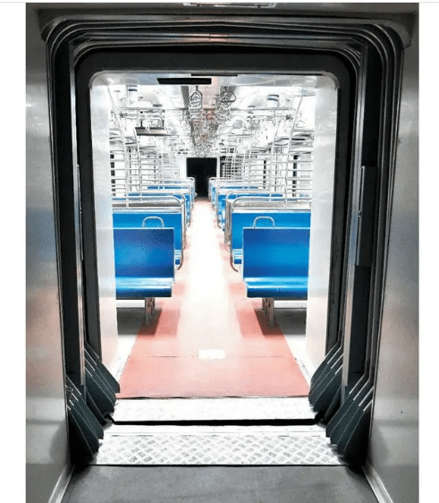 Mumbai Local News: Now, AC Trains Will Also Get 12-Coach Sitting Arrangement With Walkthrough Accessibility