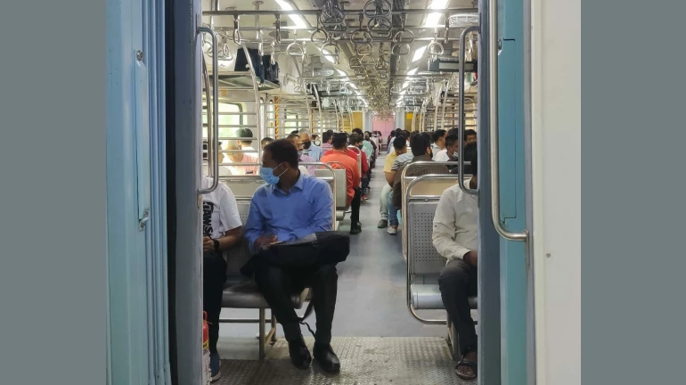 Mumbai Local News: AC Train Ridership Crosses INR 1 Cr Mark On Single day