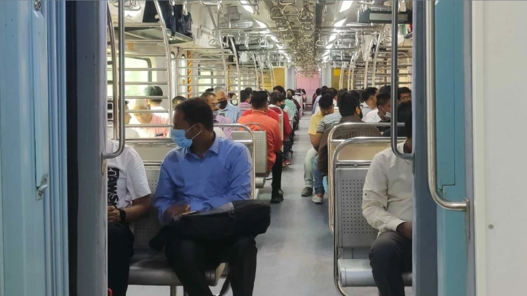 Good News, Mumbaikars! Now, "These" Commuters Are Allowed To Travel By AC Trains