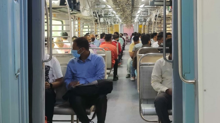 Central Railway’s AC Local Receives Overwhelming Response Central Railway’s AC Local Receives Overwhelming Response