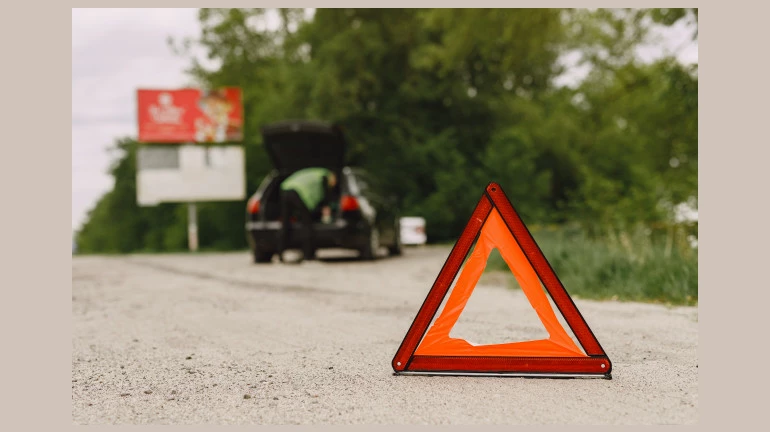 Mumbai: Speeding Vehicle And A Pothole Results In The Loss Of Life Of A Driver Mumbai: Speeding Vehicle And A Pothole Results In The Loss Of Life Of A Driver