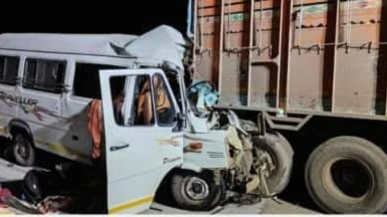 महाराष्ट्र- समृद्धि महामार्ग पर 12 की मौत और 23 घायल
