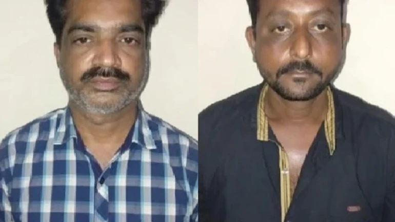 अपने को पुलिस अधिकारी बता कर लूट लिए एक लाख, 2 गिरफ्तार अपने को पुलिस अधिकारी बता कर लूट लिए एक लाख, 2 गिरफ्तार