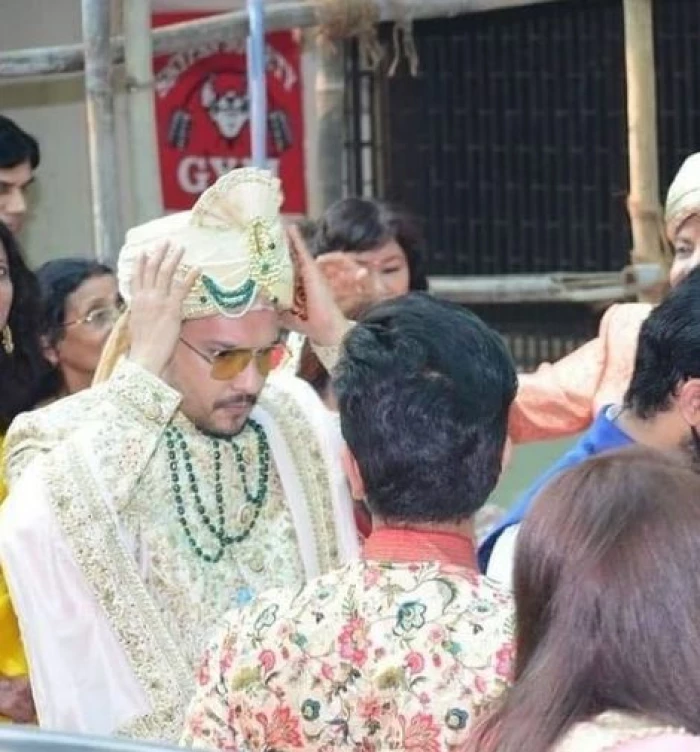 Photos from Aditya Narayan and Shweta Agarwal's wedding in Mumbai