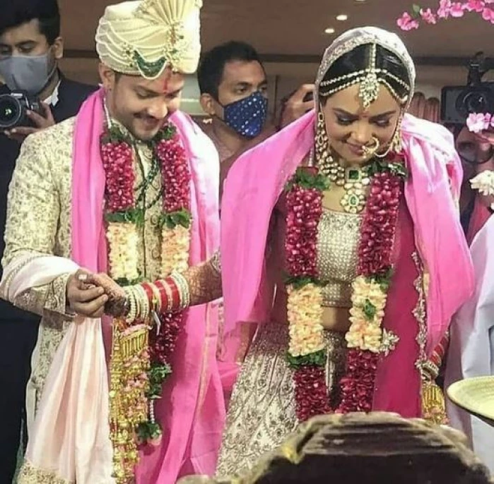 Photos from Aditya Narayan and Shweta Agarwal's wedding in Mumbai