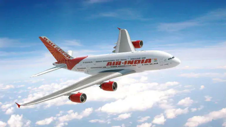 वरिष्ठ नागरिकों का आधा किराया माफ करेगी एयर इंडिया, देगी हाफ टिकट