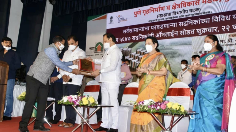 म्हाडा बाबतच्या कुठल्याही भूलथापांना बळी पडू नका- अजित पवार म्हाडा बाबतच्या कुठल्याही भूलथापांना बळी पडू नका- अजित पवार