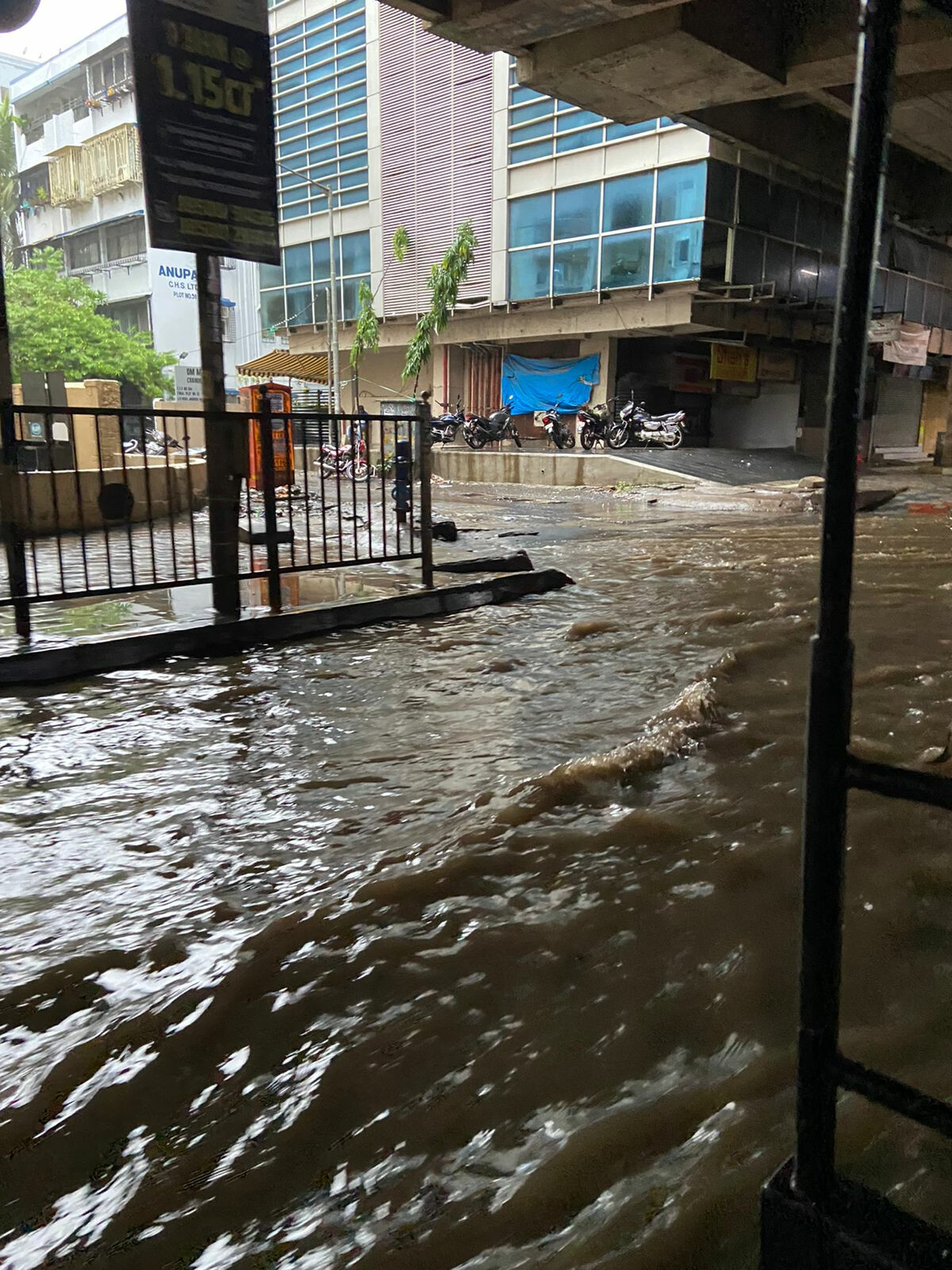 Mumbai Records Heavy Rainfall; Parel and Malad Among Worst-Hit Areas