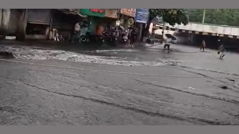 पावसानंतर BMC चा 104% गाळ काढल्याचा दावा वादात पावसानंतर BMC चा 104% गाळ काढल्याचा दावा वादात