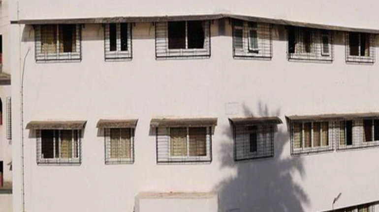 Fire breaks out at Apex Hospital in Mulund; one patient dies Fire breaks out at Apex Hospital in Mulund; one patient dies