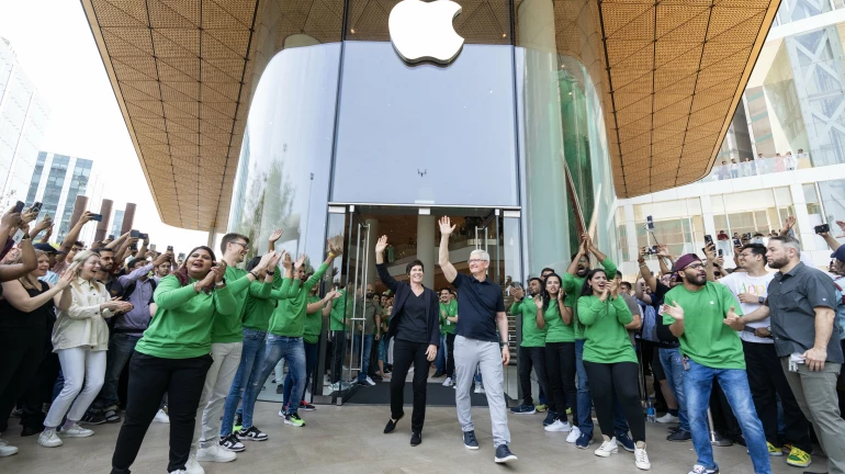 Mumbai Welcomes Apple's First Retail Store; Highlighting City's Growing Tech Industry