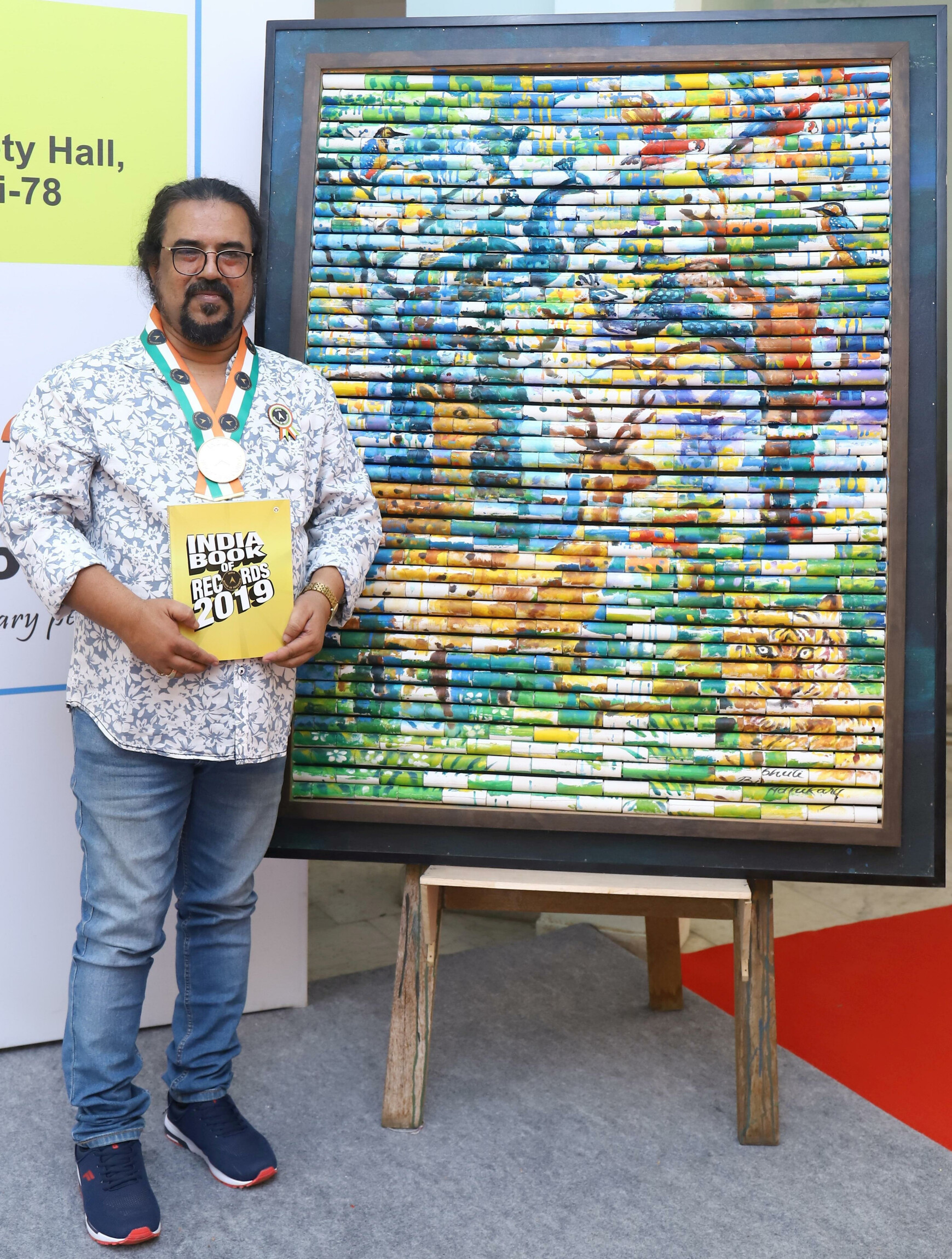 कलाविष्कार! ५००हून अधिक पीव्हीसी पाईप्सवर साकारले निसर्गचित्र