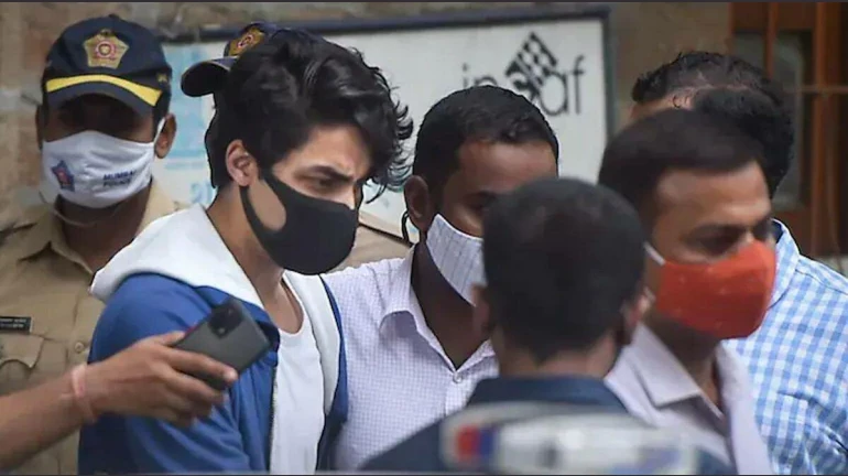 आर्यन खानच्या कोठडीत ३० ऑक्टोबरपर्यंत वाढ आर्यन खानच्या कोठडीत ३० ऑक्टोबरपर्यंत वाढ