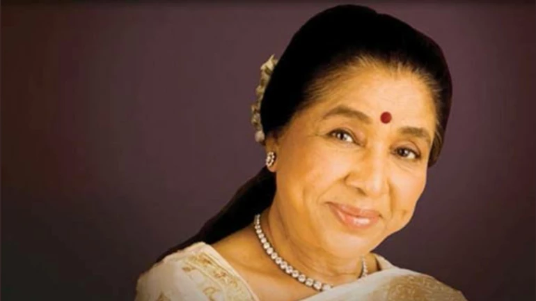 Asha Bhosle felicitated with the 'Maharashtra Bhushan Award'