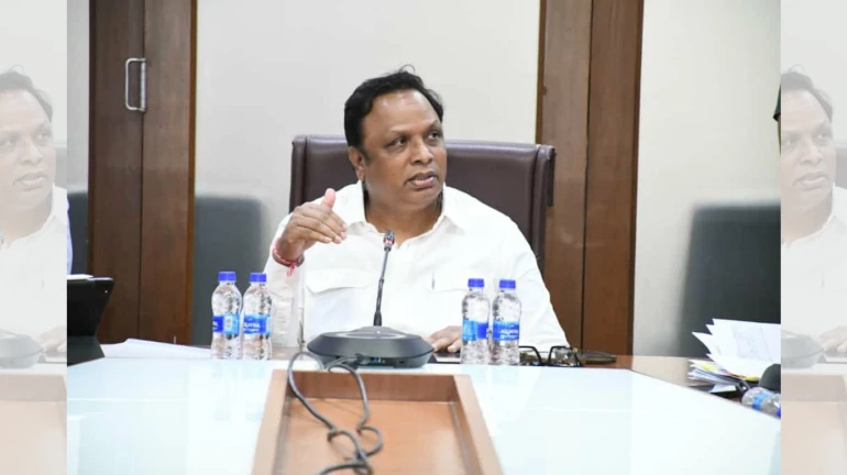 BMC Must Upgrade Dashboard, Allow Citizens To File Pothole Complaints: BJP Minister Ashish Shelar BMC Must Upgrade Dashboard, Allow Citizens To File Pothole Complaints: BJP Minister Ashish Shelar