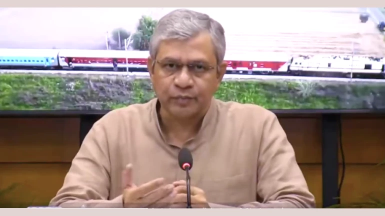 Railway Minister flags off inaugural run of Nanded-Mumbai Express Train Railway Minister flags off inaugural run of Nanded-Mumbai Express Train
