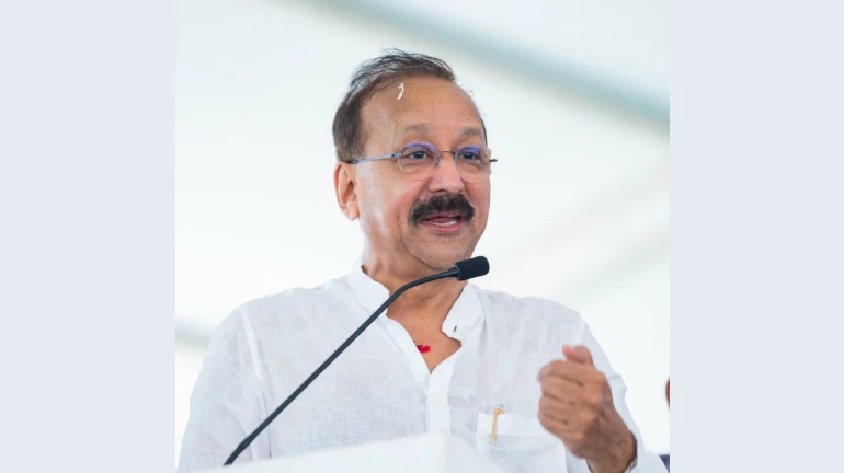 बाबा सिद्दीकी यांच्यावर गोळीबार बाबा सिद्दीकी यांच्यावर गोळीबार