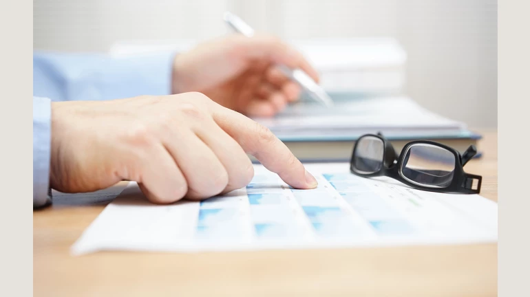 This New Year, grow your savings with Bajaj Finance online FD This New Year, grow your savings with Bajaj Finance online FD