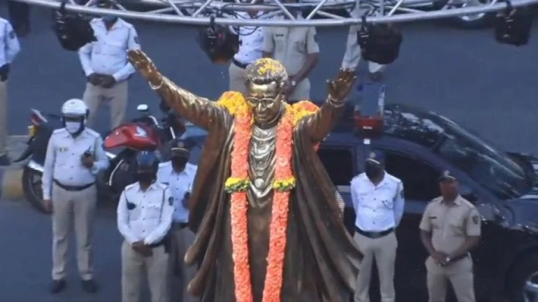 BMC To Undertake Beautification Of Bal Thackeray Statue