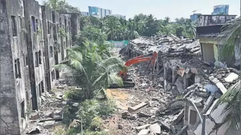 महापालिकेचे वांद्रे पूर्वेतील प्रदूषण नियमांकडे दुर्लक्ष? महापालिकेचे वांद्रे पूर्वेतील प्रदूषण नियमांकडे दुर्लक्ष?