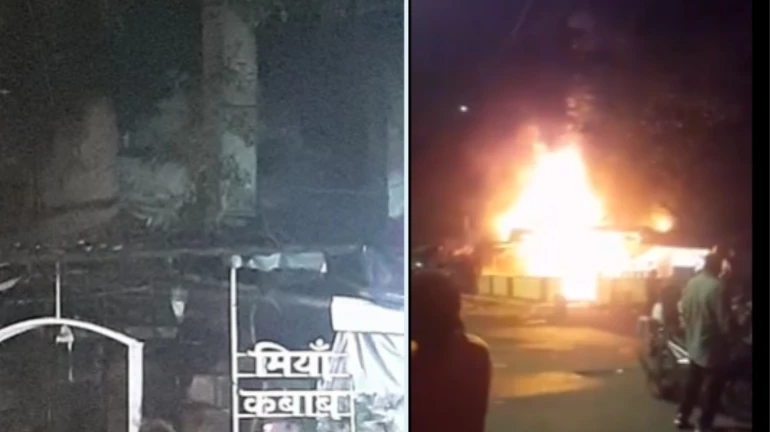 Mumbai: Fire breaks out in Bandra restaurant; No casualties reported Mumbai: Fire breaks out in Bandra restaurant; No casualties reported
