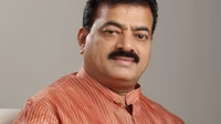 पाणी तुंबण्यावरून महायुती सरकारवर भास्कर जाधवांची टीका पाणी तुंबण्यावरून महायुती सरकारवर भास्कर जाधवांची टीका