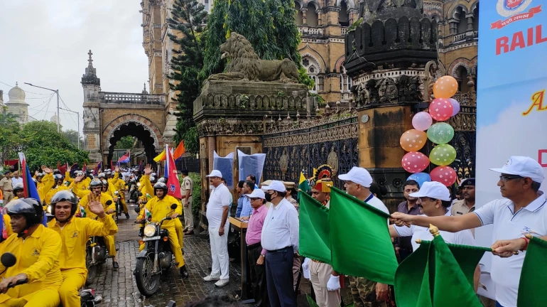 CR flagged off a Motorcycle Rally, Digital Video Wall & Run for Unity from CSMT