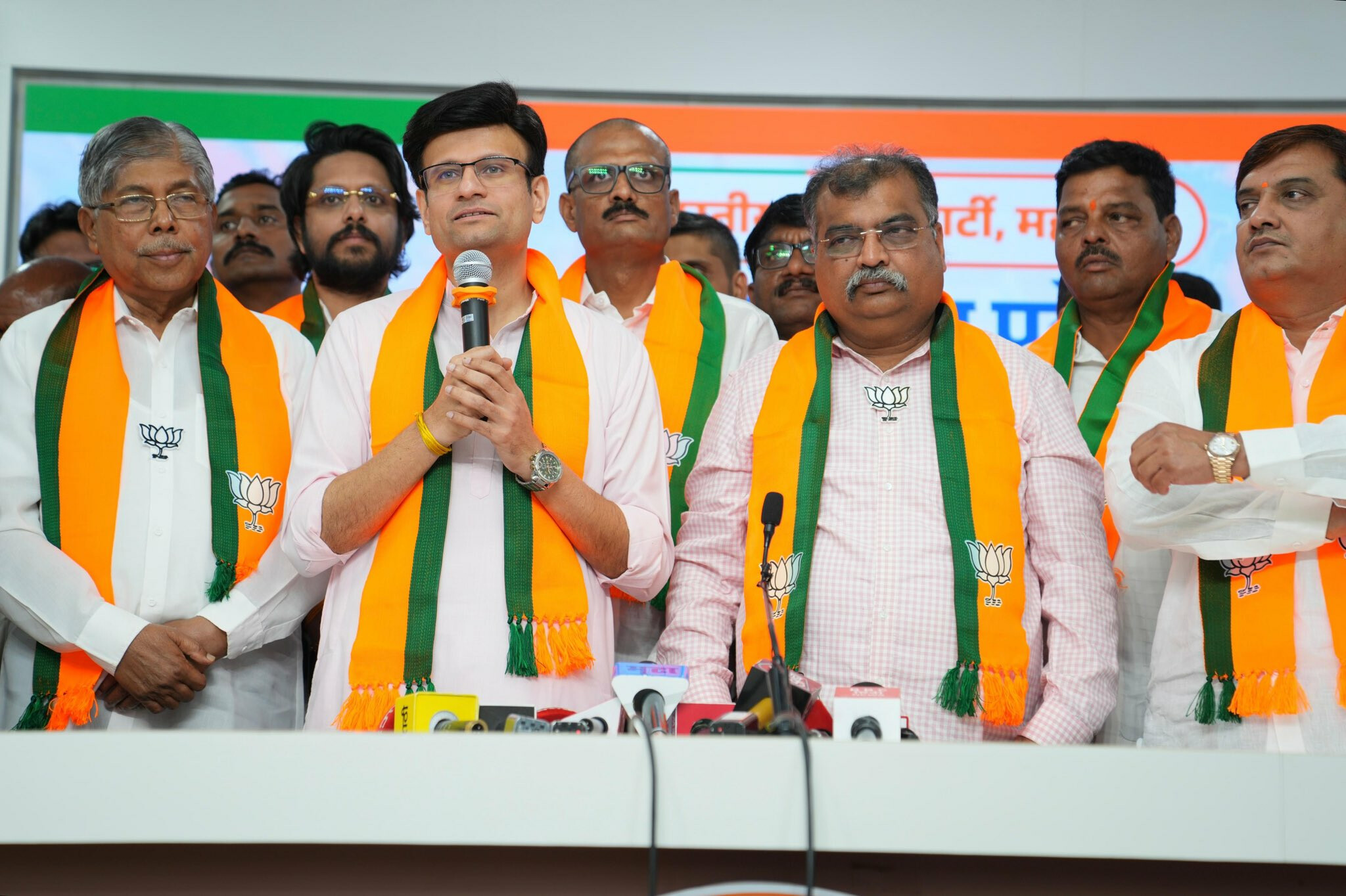 Samarjeet Ghatge Returns to BJP in Mumbai