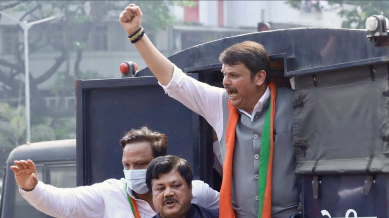 गोव्यातील विजयानंतर देवेंद्र फडणवीसांचे मुंबईत भाजपकडून जंगी सत्कार गोव्यातील विजयानंतर देवेंद्र फडणवीसांचे मुंबईत भाजपकडून जंगी सत्कार