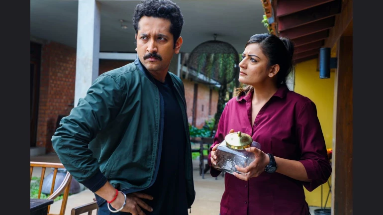 Zee5 ने 'ब्लैक विडोज़' के पुरुष लीड का किया खुलासा Zee5 ने 'ब्लैक विडोज़' के पुरुष लीड का किया खुलासा