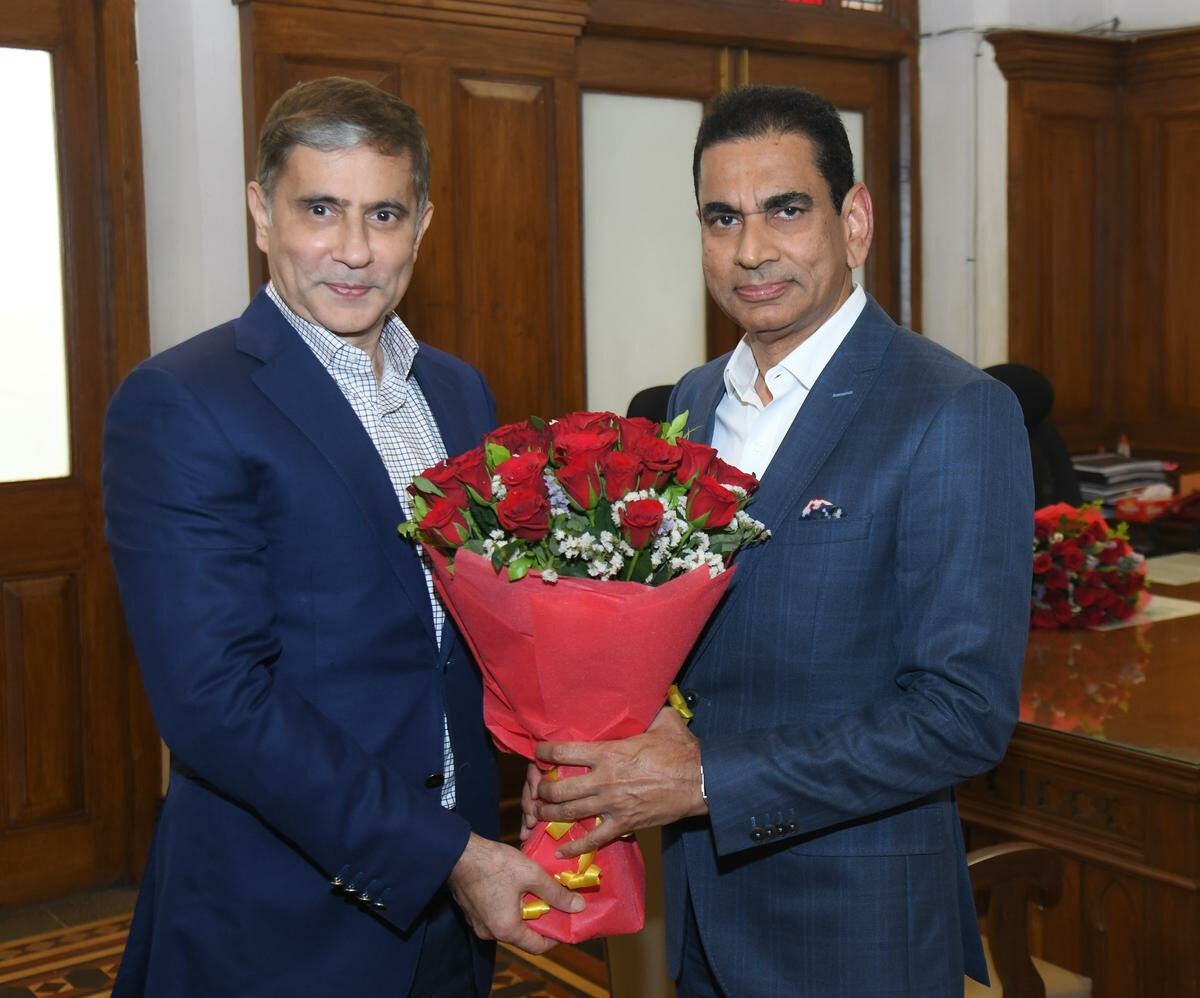 डॉ. भूषण गगरानी ने बीएमसी कमिश्नर का पदभार स्वीकार किया