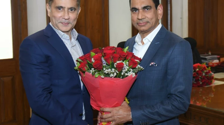 डॉ. भूषण गगरानी ने बीएमसी कमिश्नर का पदभार स्वीकार किया डॉ. भूषण गगरानी ने बीएमसी कमिश्नर का पदभार स्वीकार किया