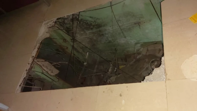 दहिसर में इमारत में फ्लैट का गिरा छत, इमारत को खाली करने का नोटिस दहिसर में इमारत में फ्लैट का गिरा छत, इमारत को खाली करने का नोटिस