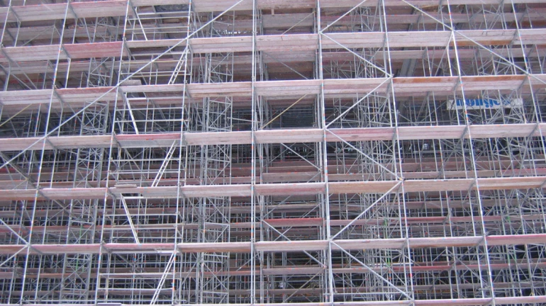 Scaffolding collapses in Borivali; Three die, one injured Scaffolding collapses in Borivali; Three die, one injured