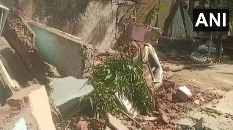 Mumbai: Several Vehicles Trapped After 3-Storey Building Collapses In Borivali