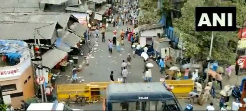 Mumbai: Byculla market witnesses thin crowd amid security; See Video