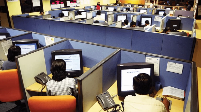 Mumbai Police Bust Three Fake Call Centres in Kurla; 12 Arrested, INR 17 Lakh Worth of Assets Seized Mumbai Police Bust Three Fake Call Centres in Kurla; 12 Arrested, INR 17 Lakh Worth of Assets Seized