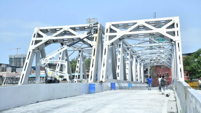 रेलवे की मंजूरी के बाद कार्नैक ब्रिज इस सप्ताह फिर से खुलेगा रेलवे की मंजूरी के बाद कार्नैक ब्रिज इस सप्ताह फिर से खुलेगा