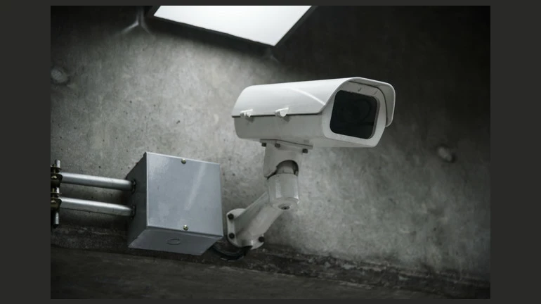 Western Railways install high-resolution cameras across 30 suburban stations Western Railways install high-resolution cameras across 30 suburban stations