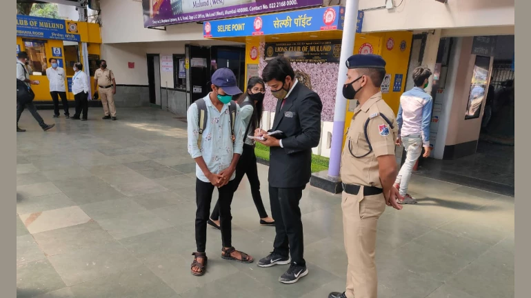 Central Railway Intensifies Drive Against Passengers Not Wearing Masks Central Railway Intensifies Drive Against Passengers Not Wearing Masks