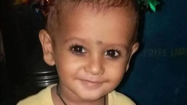 नाले में गिरने से बच्चे की मौत, मानव अधिकार आयोग का बीएमसी को नोटिस नाले में गिरने से बच्चे की मौत, मानव अधिकार आयोग का बीएमसी को नोटिस