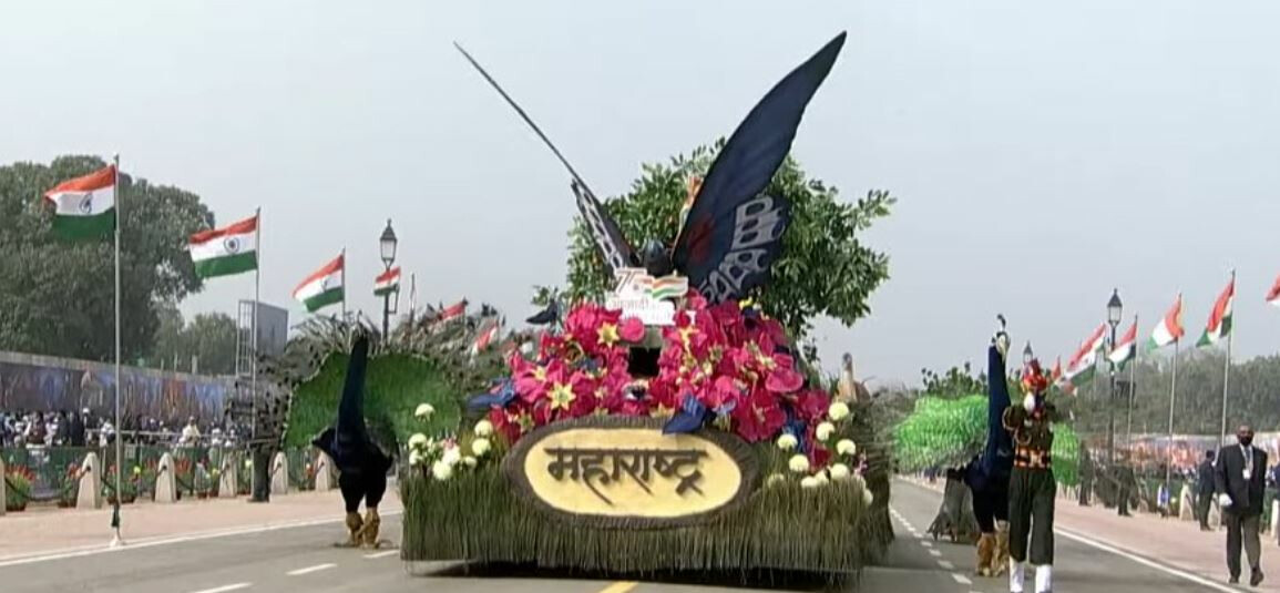 महाराष्ट्राच्या चित्ररथानं वेधलं सर्वांचं लक्ष, ठरला लोकप्रिय चित्ररथ