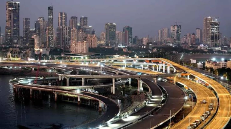 मुंबई- ट्रायल बेस पर मोटर चालकों के लिए कोस्टल रोड अब 16 घंटे के लिए खुली रहेगी