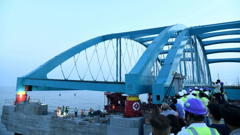 Mumbai Coastal Road: BMC Installs Final Girder Of Bow String Bridge Connecting BWSL